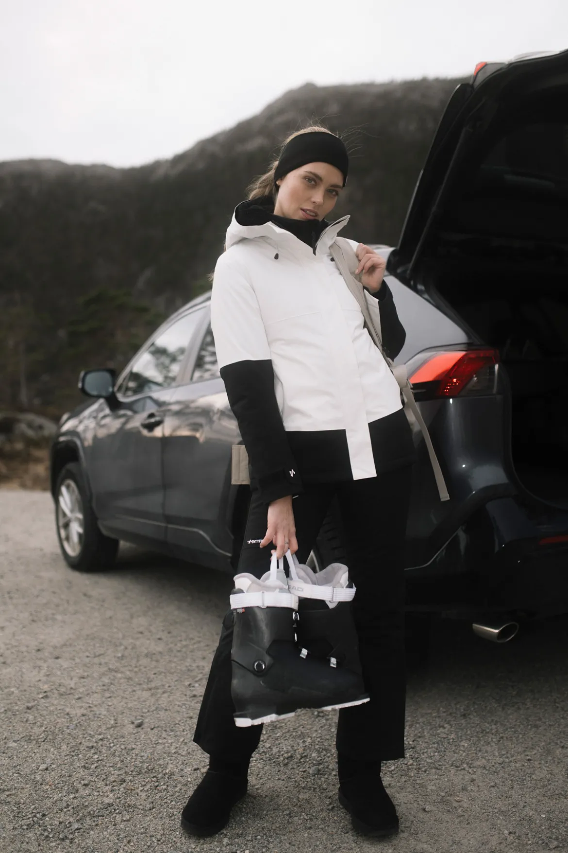 Isbre 120 Skalljakke D Lett vattert skalljakke til dame