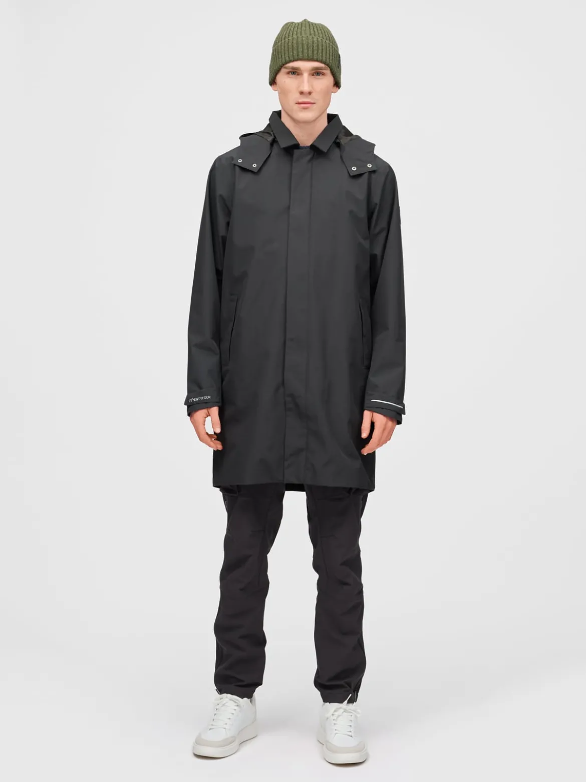 Mode Coat H Stilren og praktisk kåpe for hverdagsbruk.